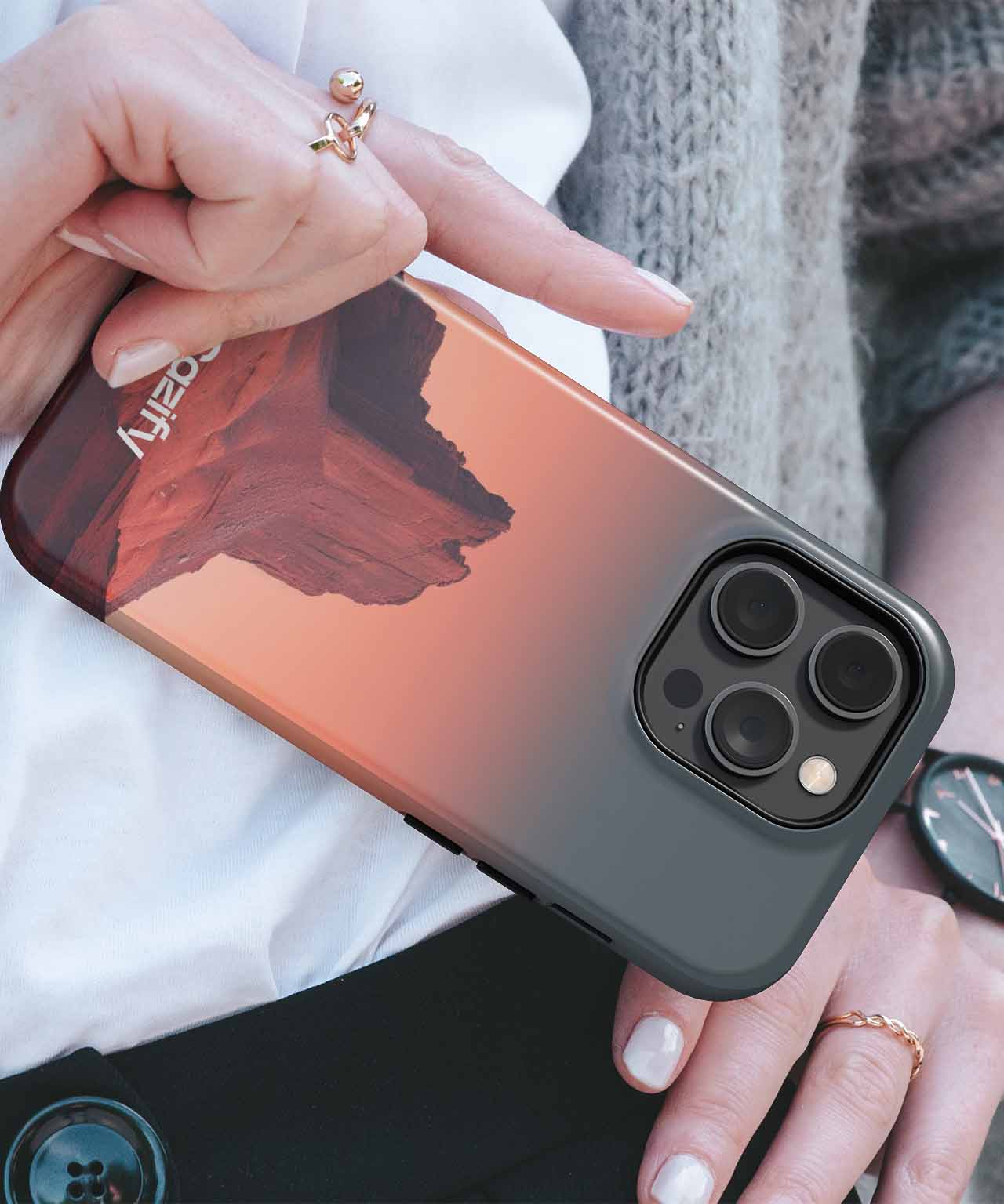 Majestic Red Rock Mountain Moonrise iPhone case Case Cazify - Delivery Canada